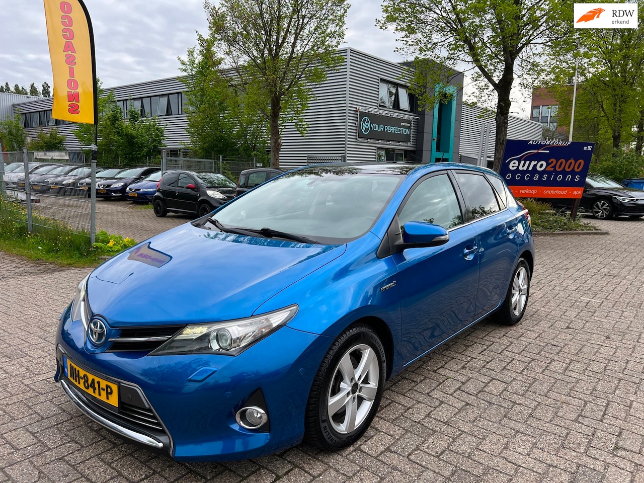 Toyota Auris - 1.8 Hybrid Executive - PANORAMA - NIEUWE APK ! - AutoWereld.nl