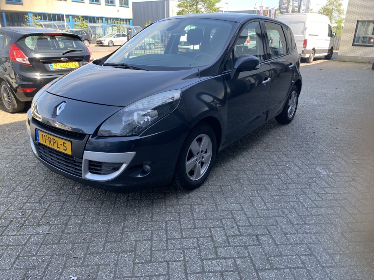 Renault Scénic - 2.0 Dynamique AUTOMAAT - AutoWereld.nl