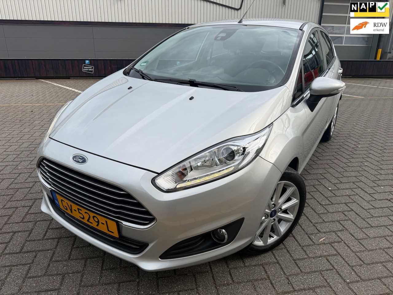 Ford Fiesta - 1.0 EcoBoost Titanium*1eEigenaar*NAVI*Cruise*Climat-Airco*Velgen*APK*NAP*Park-Sensoren - AutoWereld.nl