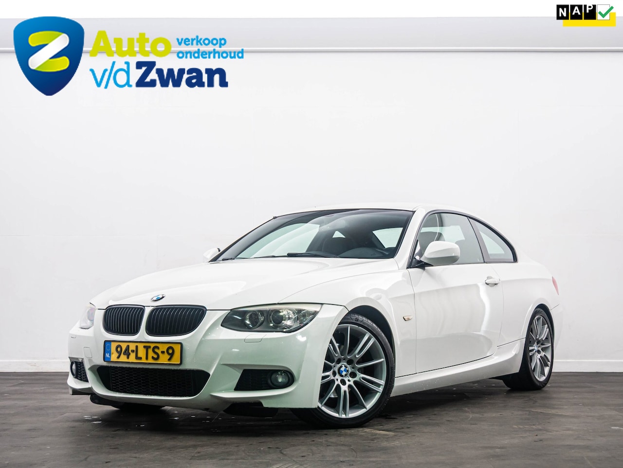 BMW 3-serie Coupé - 320i e92 Coupé M-Sport Xenon/18"/Cruise NL! - AutoWereld.nl