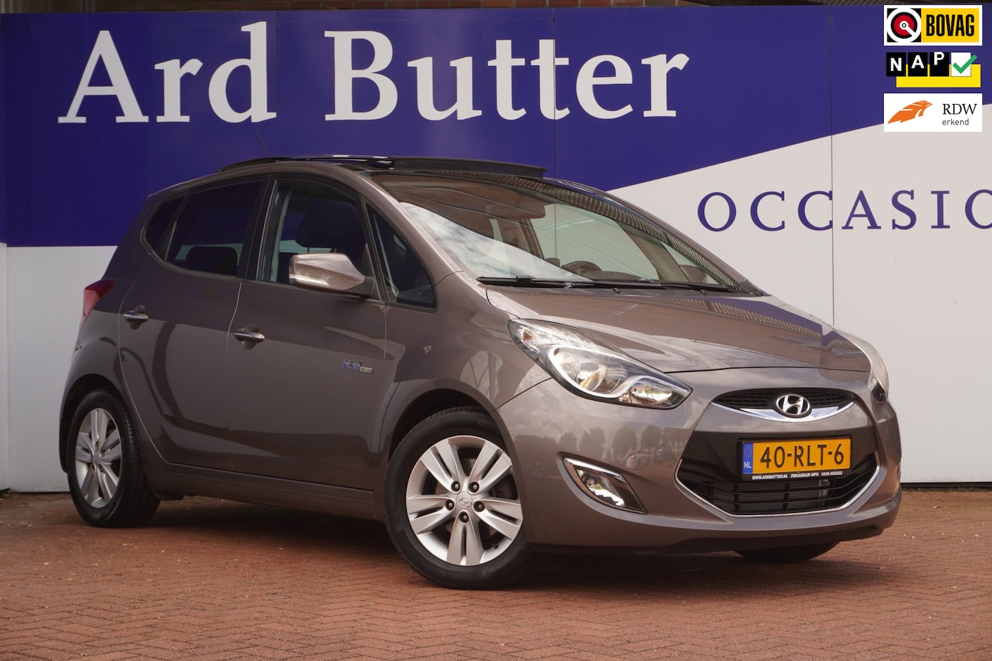 Hyundai ix20 - 1.6i i-Vision+Pano-dak+Full-Navigatie+ecc+pdc = 1 EIG+DEALER ONDH + NIEUWE APK !! - AutoWereld.nl