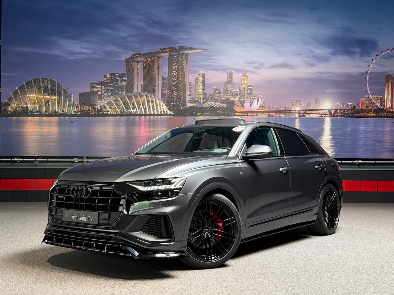 Audi Q8 - 55 TFSI e Quattro SQ8 |B&o|RS-Stoelen|Luchtvering|Sfeer - AutoWereld.nl