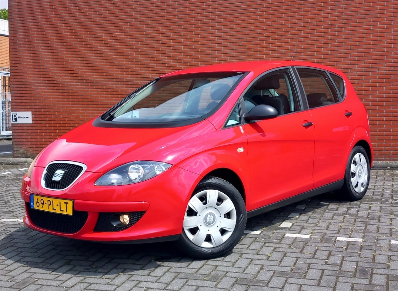SEAT Altea - 1.6 75KW Reference Airco/Trekhaak - AutoWereld.nl