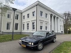 Jaguar XJ - 3.2 V8 12.000 KM P/JR AIRCO