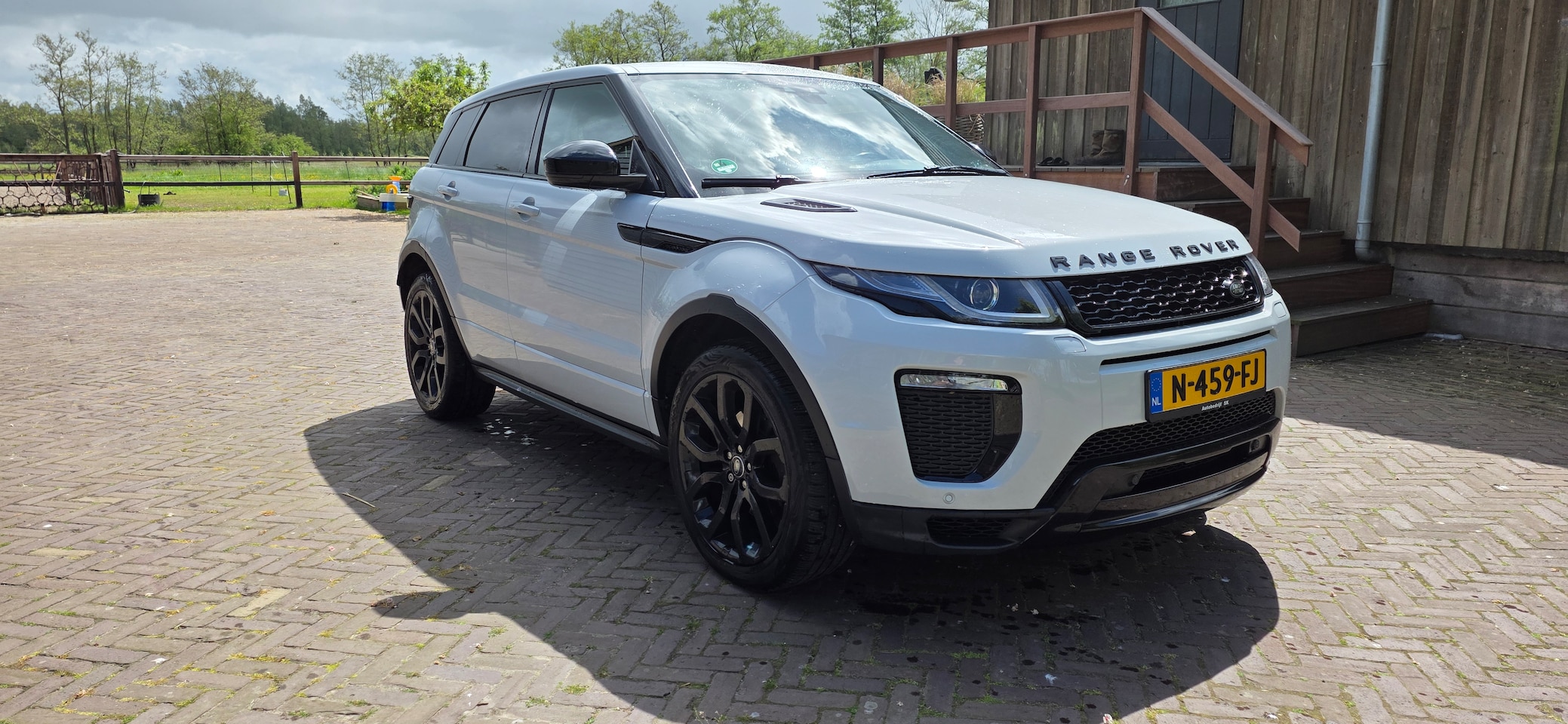 Land Rover Range Rover Evoque - 2.0 TD4 Autobiography - AutoWereld.nl