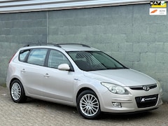 Hyundai i30 CW - 1.4i Blue Dynamic Business 2E EIGENAAR | CLIMA | LMV | TREKHAAK | NAP | BOEKJES