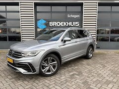 Volkswagen Tiguan Allspace - 1.5 TSI 150 pk R-Line Business 7pers. 7-DSG | Wegklapbare trekhaak | Achteruitrijcamera |