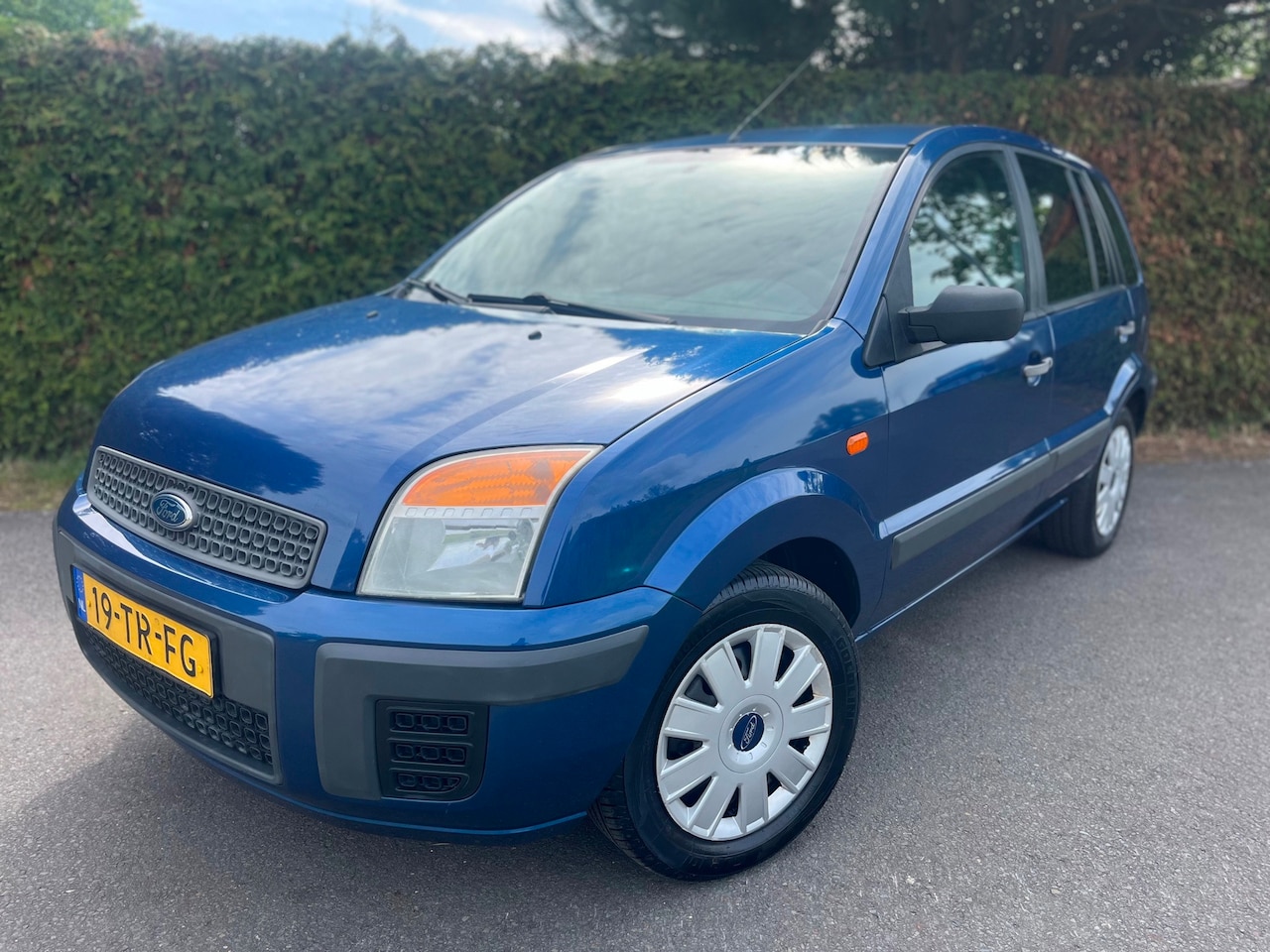 Ford Fusion - 1.4-16V Champion AIRCO NIEUWE-APK HOGE-INSTAP KOOPJE ! - AutoWereld.nl