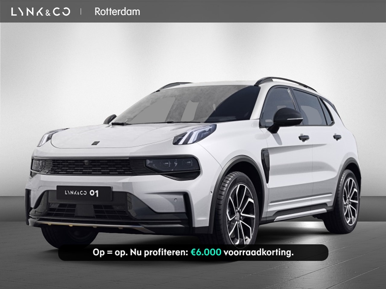 Lynk & Co 01 - | CORE | UIT VOORRAAD LEVERBAAR | Achteruitrij camera | - AutoWereld.nl