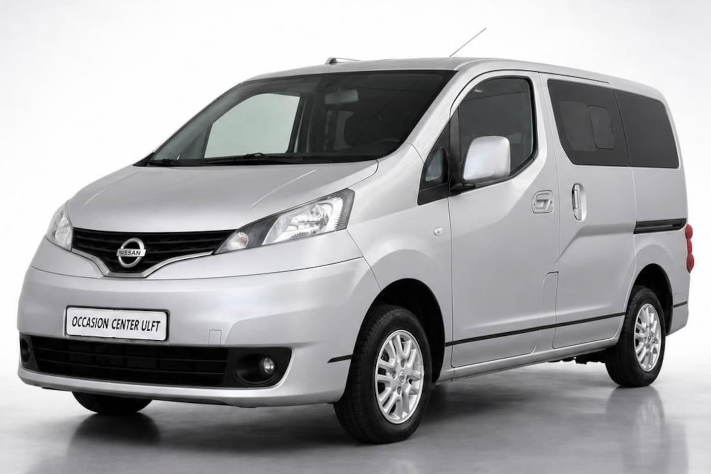 Nissan Evalia - NV 200 / ECC / CRUISE CONTR / NAVIAGTIE CAMERA ... - AutoWereld.nl