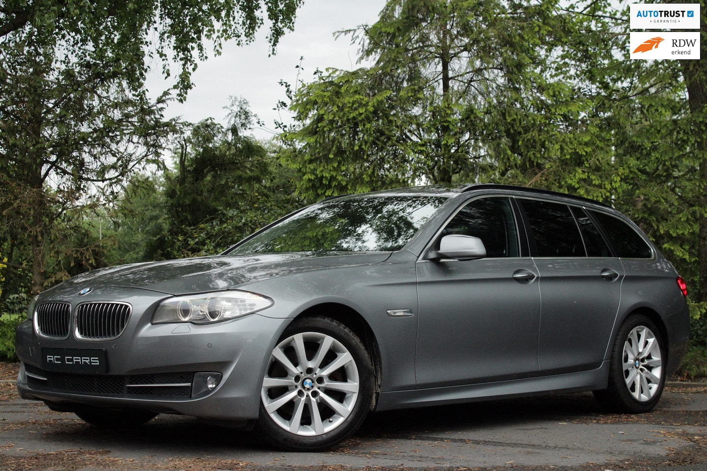 BMW 5-serie Touring - 523i 3.0 Executive - Pano/F11/Youngtimer! - AutoWereld.nl