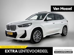 BMW X1 - xDrive25e | M-SPORT | PANO-SCHUIFDAK | LEER | 360 CAMERA | STOELVERWARMING | HEAD-UP