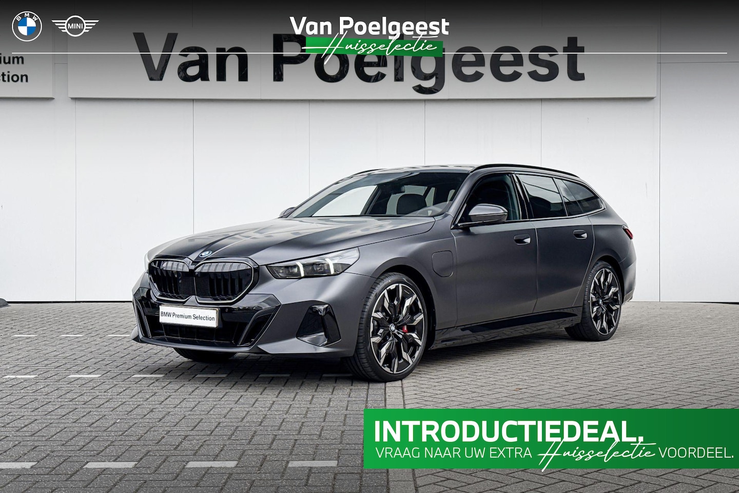 BMW 5-serie Touring - 550e xDrive Bowers & Wilkins | M Sport | Trekhaak - AutoWereld.nl