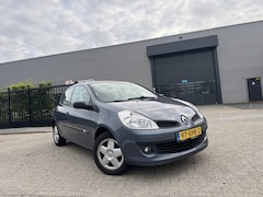 Renault Clio - 1.2-16V Clima Special Line 2008