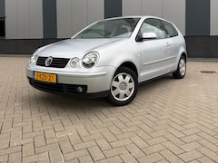 Volkswagen Polo - 1.4-16V Benzine 2002 | Stoelverwarming | Eleck. ramen