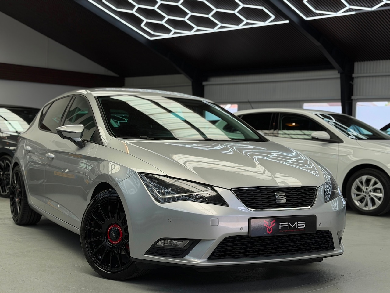 SEAT Leon - 1.4 TSI FR Sport CarPlay Camera - AutoWereld.nl