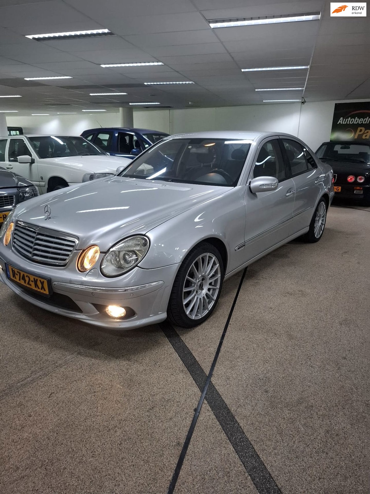 Mercedes-Benz E-klasse - 350 Elegance 4-Matic zeer net en roestvrij. - AutoWereld.nl