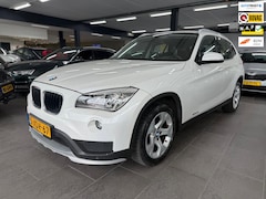 BMW X1 - SDrive20i Limited Series automaat xenon clima cruise controle lm-velgen elektrische pakket