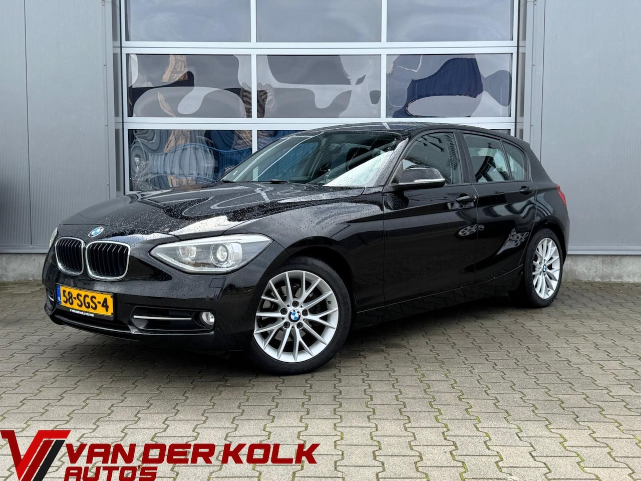 BMW 1-serie - 118i Sport Line 5 Deurs | Xenon | Lichtmetaal | Airco | Winterset - AutoWereld.nl