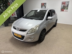 Hyundai i20 - 1.4i Automaat, Incl nieuwe Apk en Grote beurt
