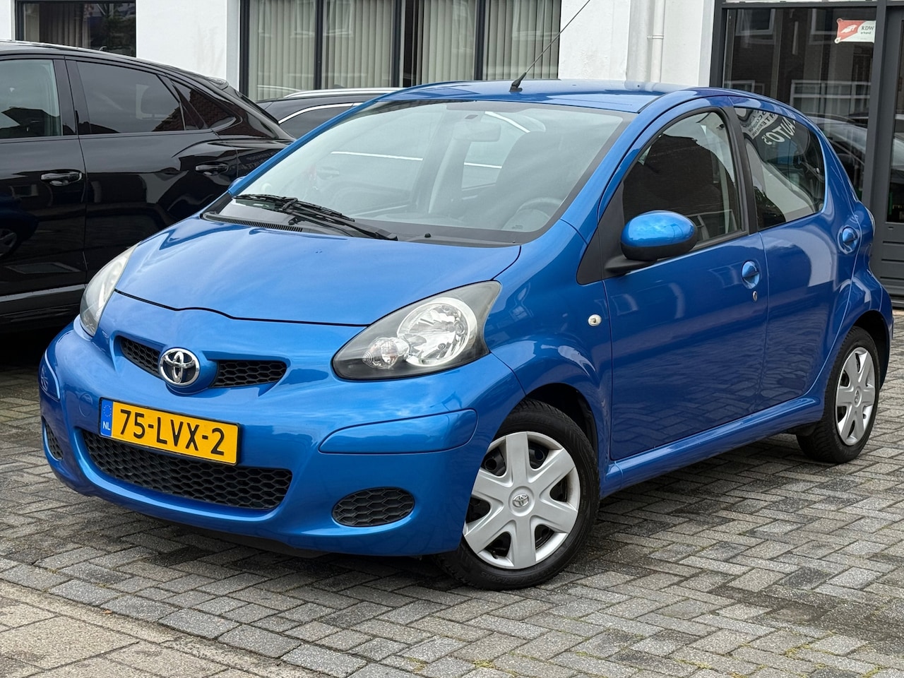 Toyota Aygo - 1.0-12V Comfort automaat,Airco,Stuurbekrachtiging,Elektr. ramen - AutoWereld.nl