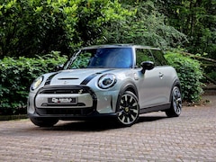 MINI Mini-Electric - MINI Electric MINI Electric Cooper SE | PANO | KEYLESS | YOUNIQUE Trim 17"