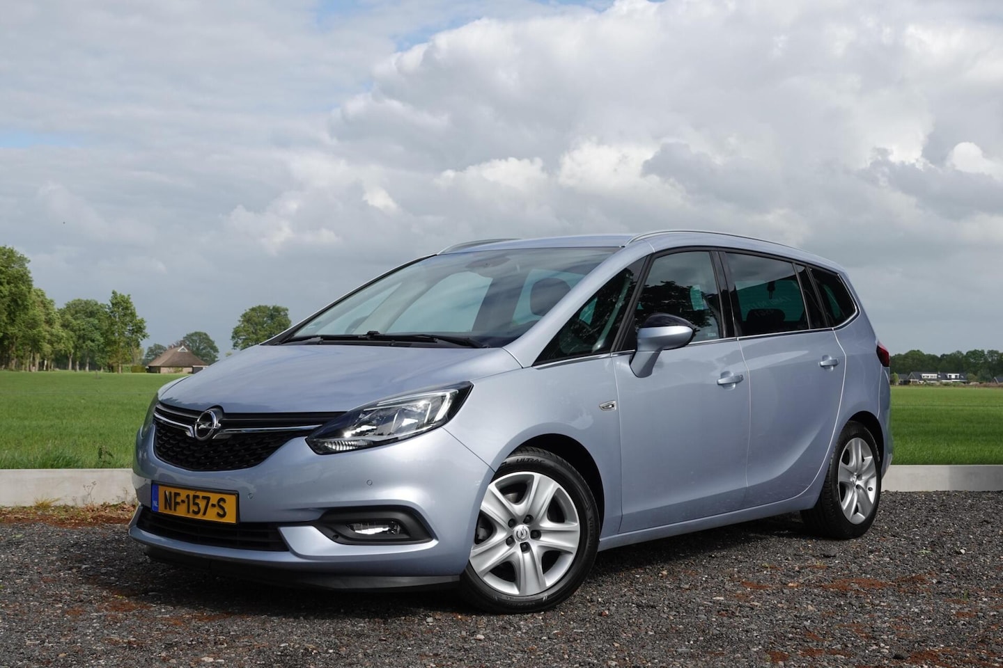 Opel Zafira Tourer - 1.4 C TREKHAAK CRUISE NAVIGATIE PDC 6-BAK - AutoWereld.nl