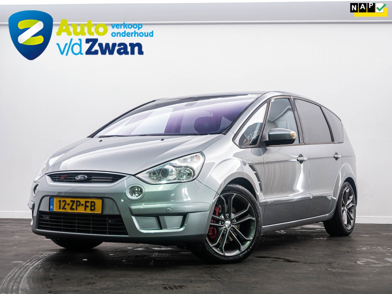 Ford S-Max - 2.5 Turbo Titanium 220pk 18"/Clima/Trekhaak NL! - AutoWereld.nl