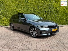 BMW 3-serie Touring - 318d | High Executive | Carplay | Dealer ond. | Leder | 360 camera | Clima