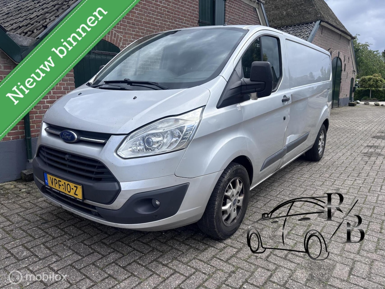 Ford Transit Custom - 310 2.0 TDCI L2H2 Ambiente 310 2.0 TDCI L2H2 Ambiente - AutoWereld.nl