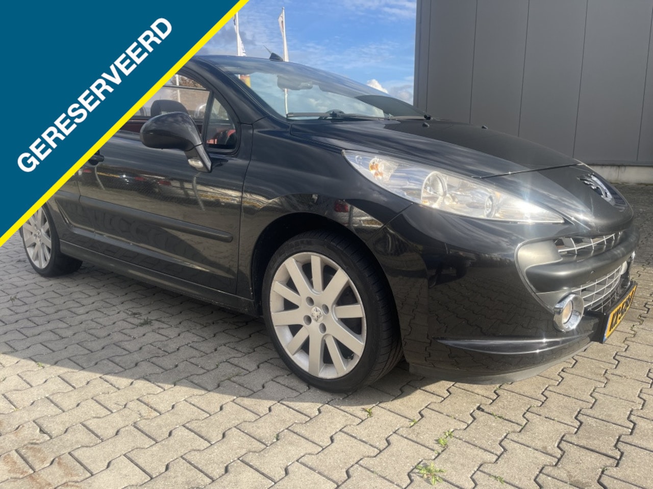 Peugeot 207 CC - 1.6 VTi 106.165km Airco LederAPK: Nieuw bij aflevering - AutoWereld.nl