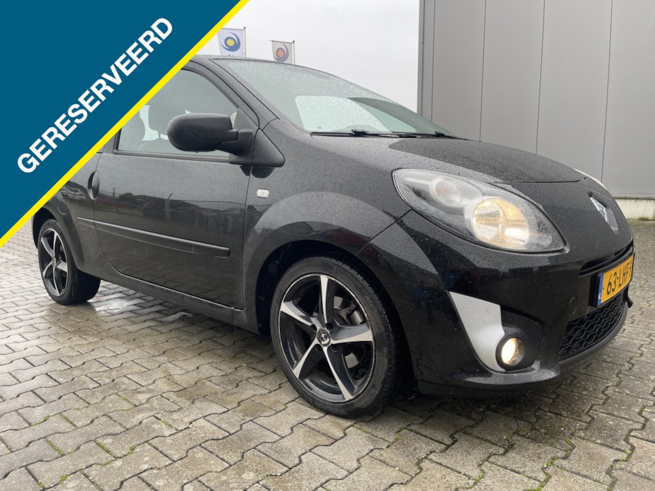 Renault Twingo - 1.2-16V AIRCO CRUISE-CONTROL 17 INCH SPORTVELGEN - AutoWereld.nl