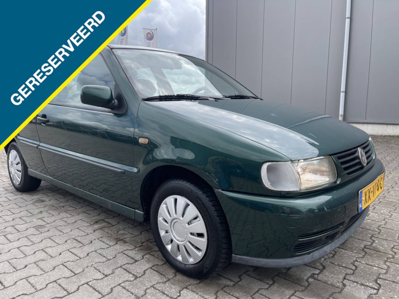 VOLKSWAGEN POLO