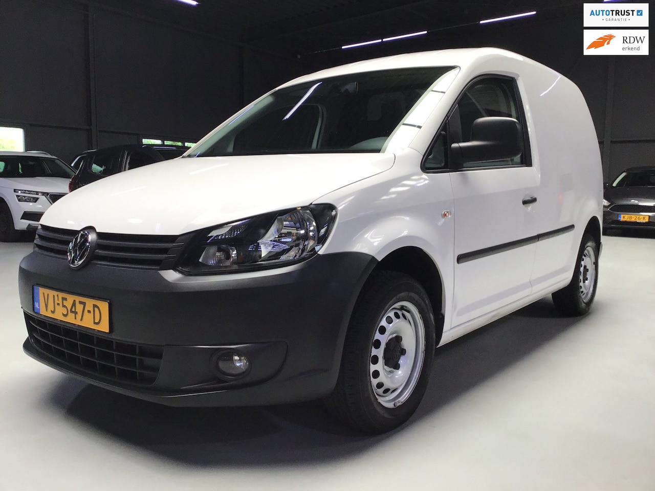 Volkswagen Caddy - 1.6 TDI BMT I New Apk + Kln Brt I Airco I Cruise I Park. sens I Tussenschot I 152xxx I 2e - AutoWereld.nl