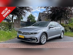 Volkswagen Passat - 1.4 TSI PHEV GTE Business | Plug-in Hybride | Panoramadak | Head-up | Nederlandse auto ori