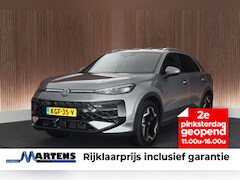 Volkswagen T-Roc - 1.5 eTsi 150pk DSG R-Line First Edition Trekhaak Camera Keyless Stoelverwarming Virtual Co