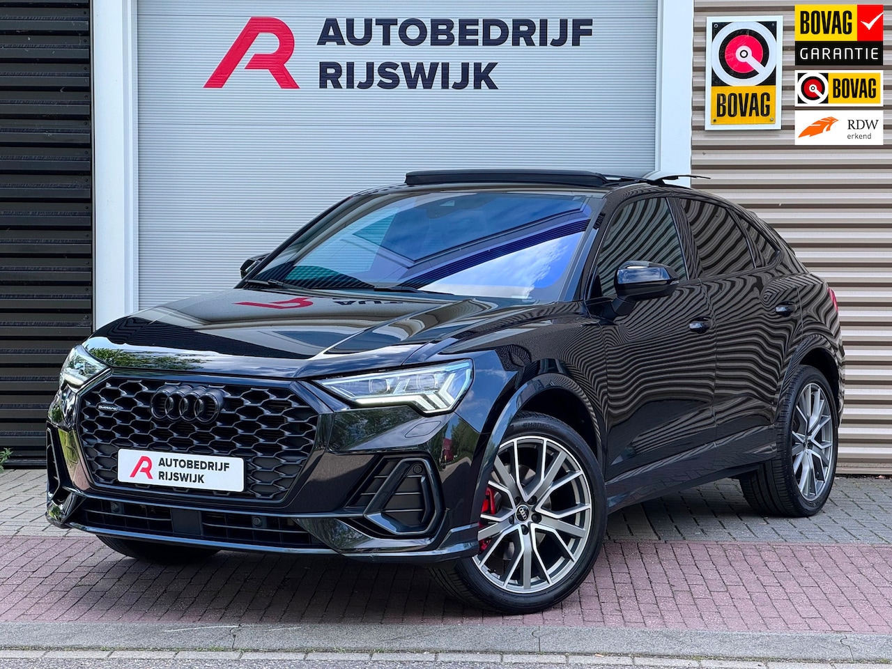 Audi Q3 Sportback - 45 TFSI quattro S Edition Pano/Sfeer/Keyless - AutoWereld.nl