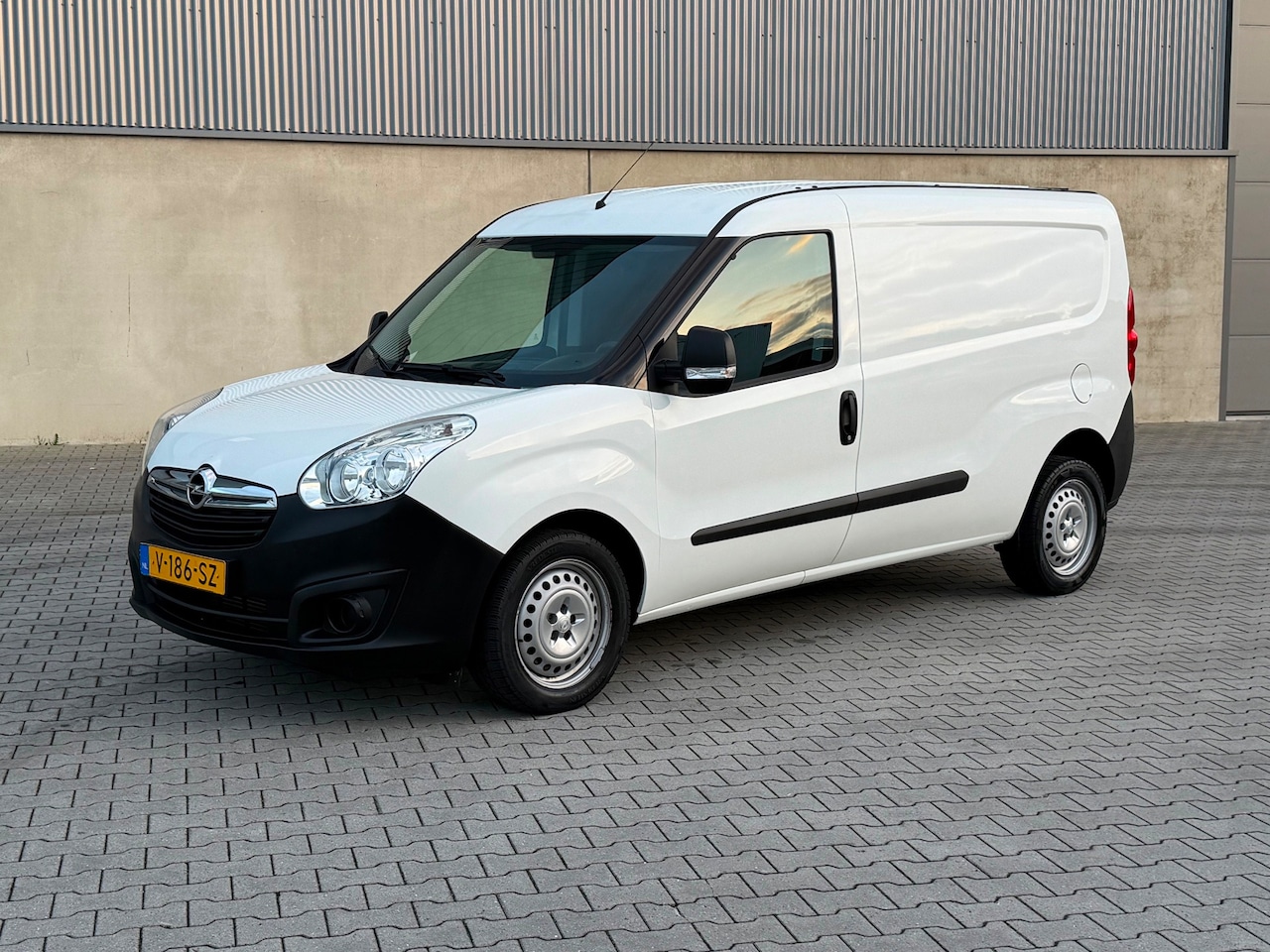 Opel Combo - 1.3 CDTi L2H1 Edition 89.000 KM NAP+VERLENGD+CRUISE CONTROL+AIRCO+PDC+RADIO USB AUX+ZIJ SC - AutoWereld.nl