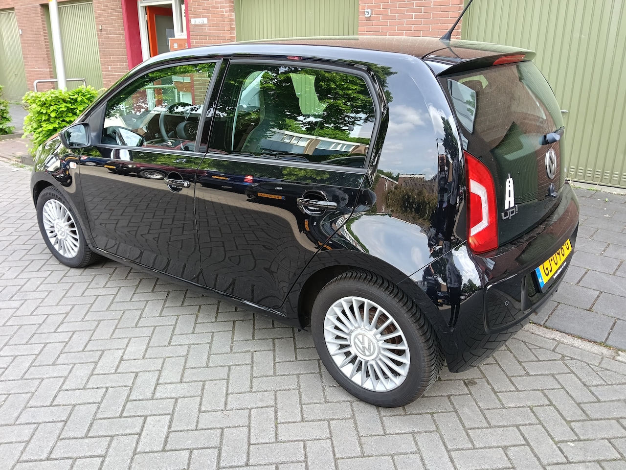Volkswagen Up! - 1.0 high up! BlueMotion - AutoWereld.nl