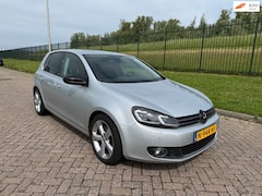Volkswagen Golf - 1.2 TSI Tour II