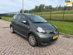 Toyota Aygo - 1.0-12V Aspiration Green