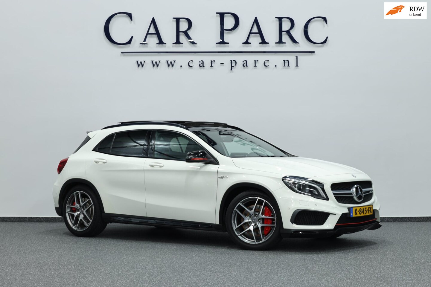 Mercedes-Benz GLA-Klasse - AMG 45 4MATIC Edition 1 LED/PANO/CARPLAY/HALF LEDER+S.VERWARMING/LMV/CAM/CRUISE/12 MND GAR - AutoWereld.nl