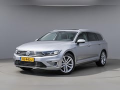 Volkswagen Passat Variant - 1.4 TSI GTE Highline Pano-dak|Massage|Camera|Trekhaak|Carplay|ACC|Elek-a.klep|Org.NL|Goed
