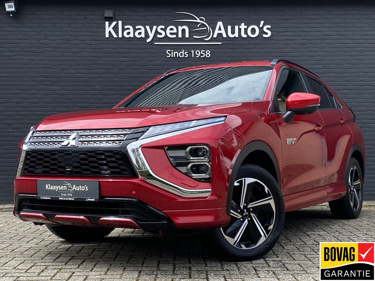 Mitsubishi Eclipse Cross - 2.4 PHEV Instyle 4WD AUT. | 1e eigenaar | dealer onderh. | trekhaak | leder interieur | na - AutoWereld.nl