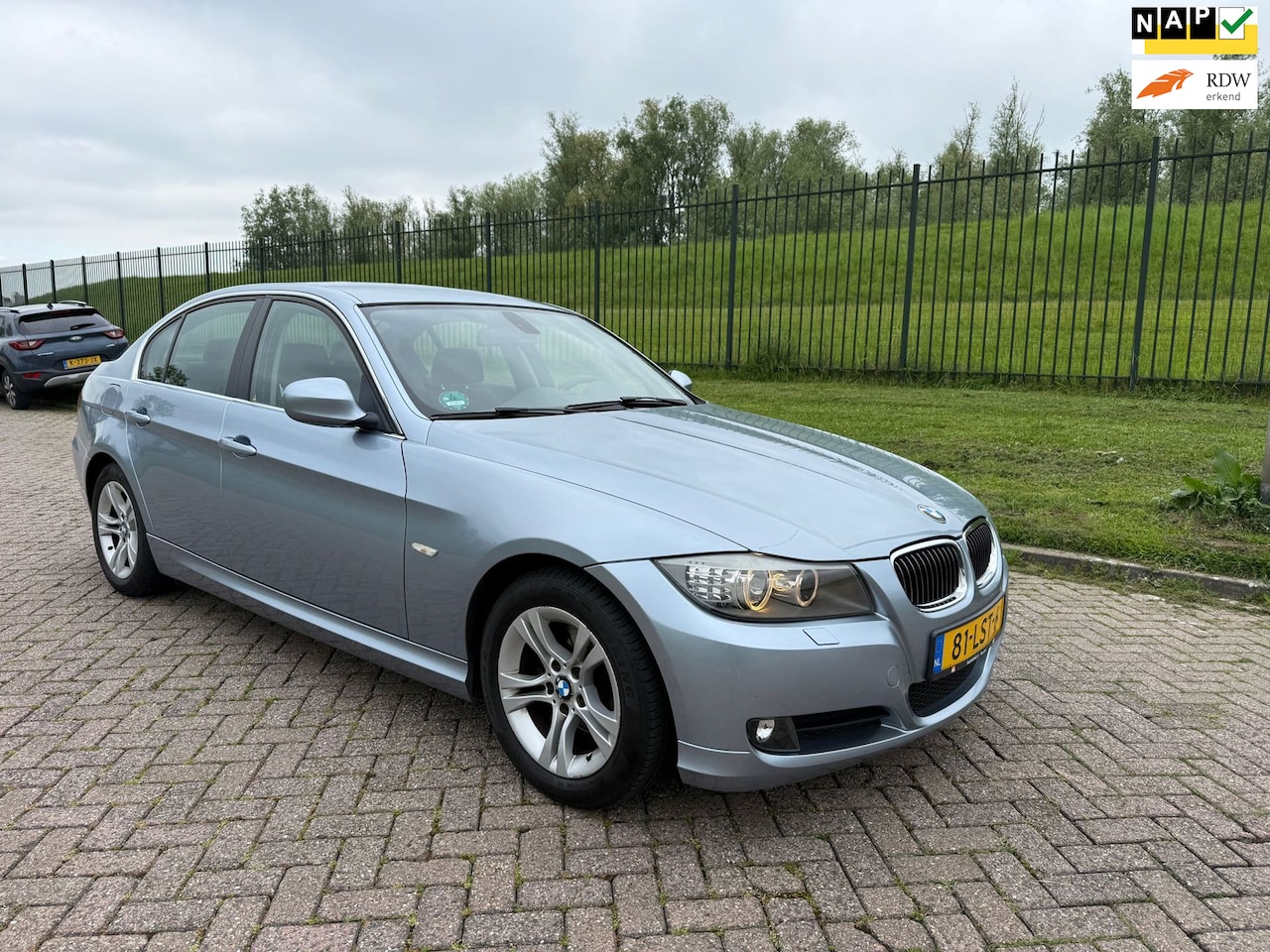 BMW 3-serie - 320i Business Line 320i Business Line - AutoWereld.nl
