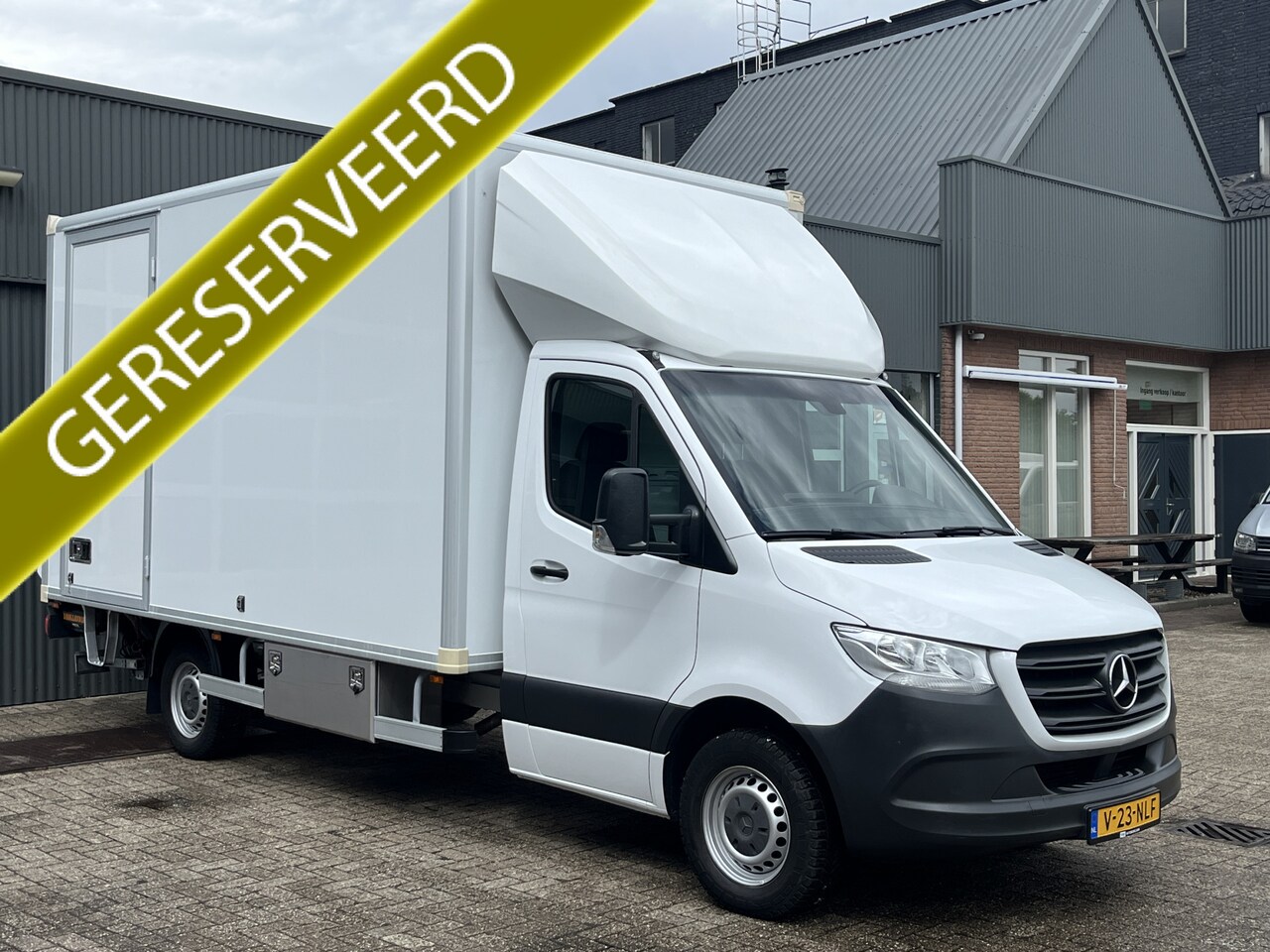 Mercedes-Benz Sprinter - 311 2.2 CDI MARGE BTW / BPM VRIJ!! Bakwagen 750kg laadklep zijdeur Airco cruise controle T - AutoWereld.nl