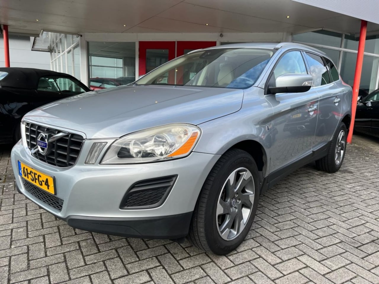 Volvo XC60 - 2.0T 241PK aut. OCEAN RACE - AutoWereld.nl