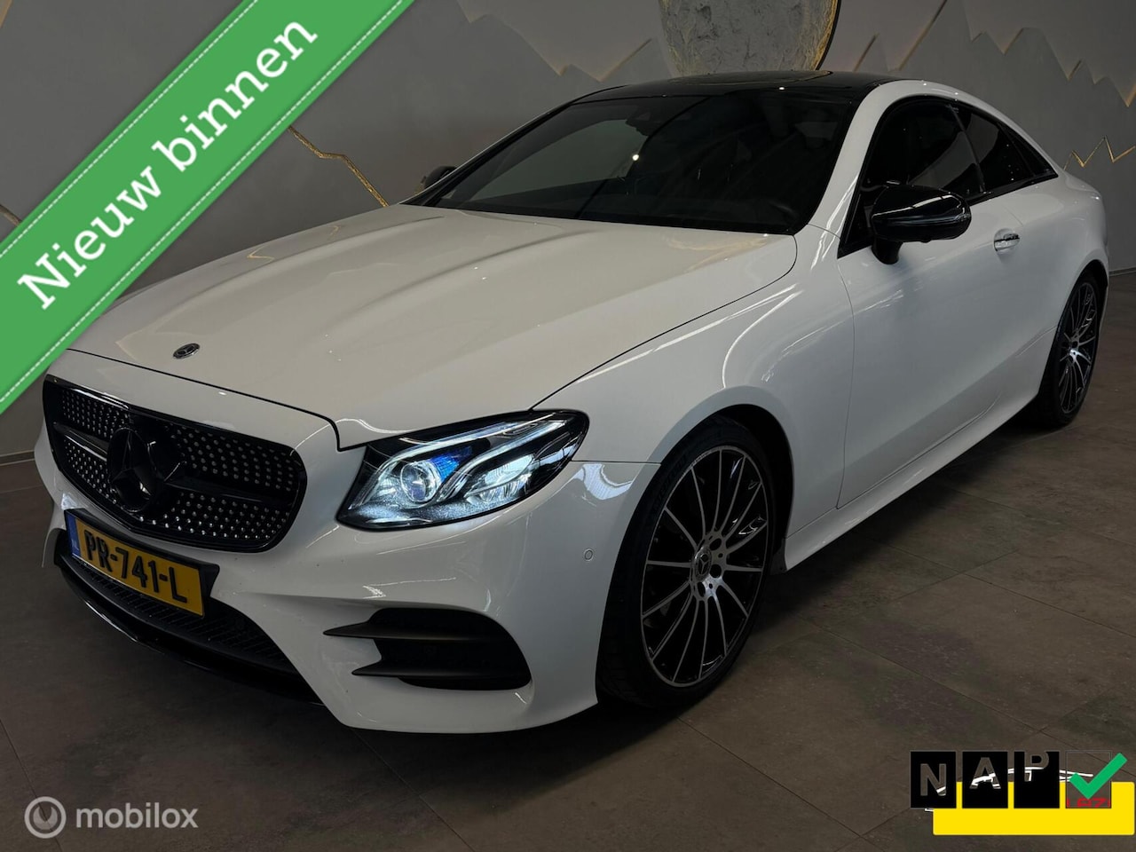 Mercedes-Benz E-klasse Coupé - 200 Edition 1 AMG/Panorama/Burmester/Keyless/HUD/NAP - AutoWereld.nl