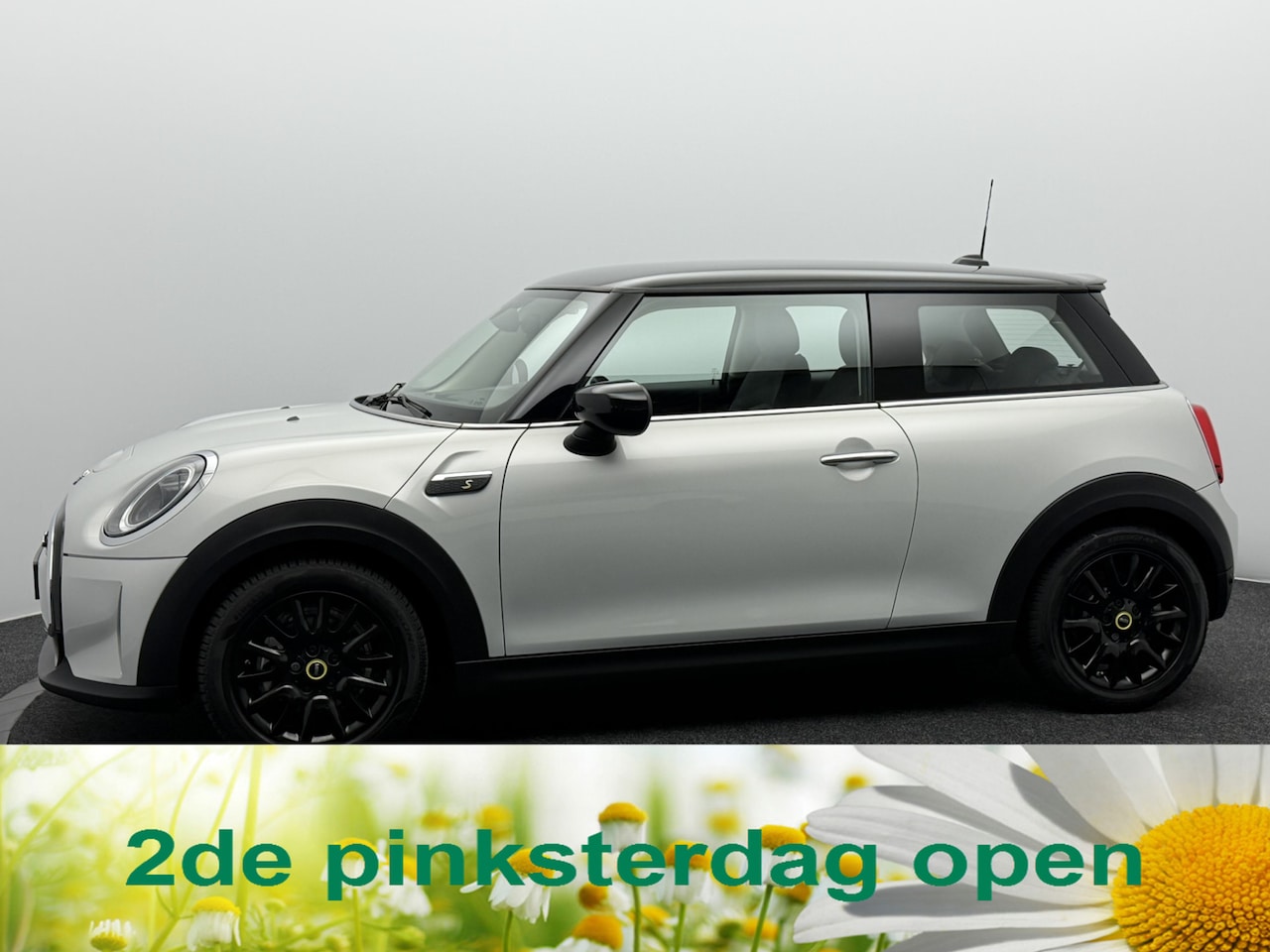 MINI Mini-Electric - Business Edition Cooper S 33 kWh SOH 97,4% | 21000KM | Navigatie | Carplay&Android | Led - AutoWereld.nl
