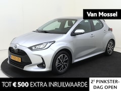 Toyota Yaris - 1.5 Hybrid Dynamic | Navigatie | Lichtmetalen Velgen | Achteruitrijcamera | Climate Contro